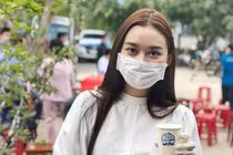 Á hậu Tường San trao hệ thống lọc nước 350 triệu cho dân miền Tây