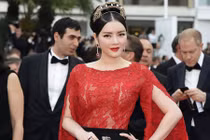 Lý Nhã Kỳ đẹp lộng lẫy trên thảm đỏ Cannes