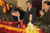 "Bố", "chồng" của chúng tôi đã thực sự không còn nữa