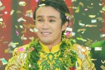 Huỳnh Lập uống dầu hỏa, chảy máu tay trong Cười xuyên Việt