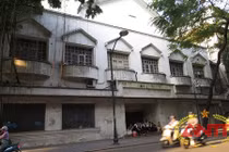 Soi tòa nhà ma bí ẩn trên phố vàng Tràng Thi