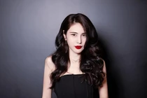 Thủy Tiên sau ồn ào từ thiện: Ít hoạt động âm nhạc, bán hàng online