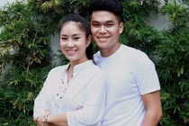 Lê Phương và bạn trai kém 7 tuổi sánh đôi đi sự kiện