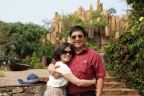 Khoảnh khắc đẹp như mơ của vợ chồng cựu Táo Giao thông