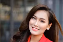 Nhan sắc đời thường gây mê của BTV "Bản tin Thời sự 19h" Linh Thủy 