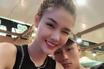 Kỳ Hân đáp trả khi chồng bị chê "để vợ buôn bán cực khổ"