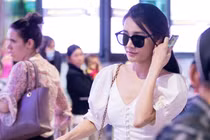 Nhã Phương một mình về Sài Gòn giữa lùm xùm của Trường Giang