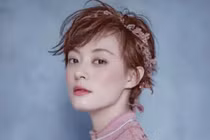 Mỹ nhân Hoa ngữ kiếm 400 tỷ/năm sở hữu làn da căng mướt 