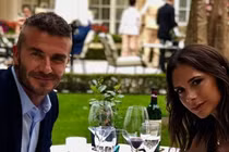 Kỷ niệm 19 năm ngày cưới, Victoria Beckham: "Yêu anh rất nhiều" 