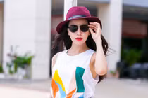 Trà Ngọc Hằng điệu đà như tiểu thư xuống phố