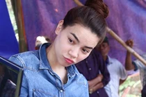 Hồ Ngọc Hà về quê hương Quảng Bình làm từ thiện