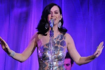 Katy Perry sắp đến Việt Nam giao lưu cùng giới trẻ