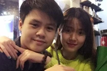 Hot girl Midu tình tứ bên chồng sắp cưới