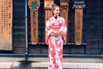 Hot girl Chi Pu đẹp lạ với trang phục Kimono