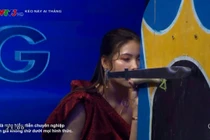 Mẫu nữ ngậm củ cải trắng trong “Kèo này ai thắng”... phản cảm sao vẫn lên sóng?