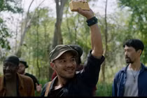 Chồng siêu mẫu Xuân Lan xuất hiện trong bom tấn “Da 5 Bloods”