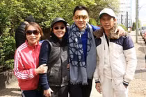 Hoài Linh hội ngộ em ruột Dương Triệu Vũ tại Mỹ