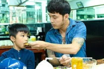 Tiết lộ chuyện cha dượng, con riêng trong showbiz Việt