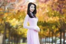 Hoa hậu Jennifer Chung đẹp ngọt ngào cùng sắc hồng 