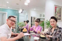 Sốt ảnh nghệ sĩ Phạm Cường thân thiết bên Thu Hà, Vân Dung