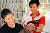 Kim Thư xúc động trước hành động của con trai đúng ngày sinh nhật