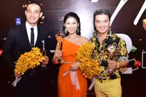 Quách Ngọc Ngoan cùng Đàm Vĩnh Hưng nhận giải thưởng điện ảnh