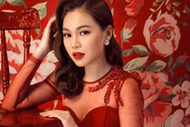 Giang Hồng Ngọc tung bộ ảnh diện váy đỏ rực đón Tết