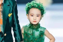 Vẻ đáng yêu như thiên thần của mẫu nhí Hà My qua đời vì ung thư