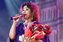 NSND Thanh Hoa: Gọi tôi là “nữ hoàng nhạc đồng quê” tôi cấm ngay 