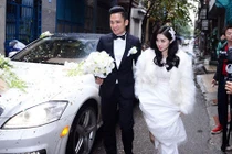 Tâm Tít khoác áo lông trong đám cưới ngày đông giá