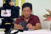 Bất ngờ diện mạo Trường Giang sau 1 tháng về quê phụ hồ