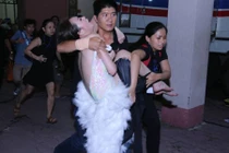 Khánh My phải cấp cứu sau liveshow 3 Vip Dance 2016