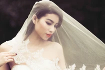 Phạm Hương tiết lộ thời điểm làm đám cưới sau khi công khai con trai 