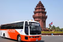 Lật xe buýt ở Campuchia, ít nhất 12 người thiệt mạng