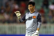 HLV Miura lại gây sốc vì làm chuyện khác thường