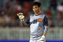 HLV Miura lại gây sốc vì làm chuyện khác thường