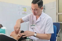 Chữa liệt dây thần kinh số VII ngoại biên bằng y học cổ truyền