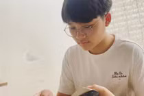 Con trai Hoàng Bách "trổ mã" sau 6 năm tham gia "Bố ơi..."