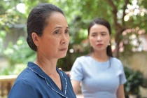 NSND Lan Hương “Lửa ấm”: “Đừng vì sạn nhỏ mà bỏ bộ phim hay”