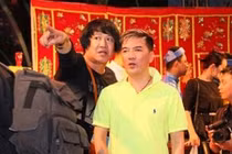 Hành động lạ của Đàm Vĩnh Hưng khi giáp mặt Quang Lê