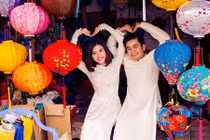 Vợ chồng diễn viên Vân Trang say men tình ở Hội An