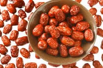 Táo đỏ cực bổ dưỡng nhưng không nên ăn cùng thực phẩm này