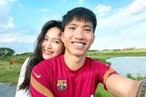 Đoàn Văn Hậu lập fanpage đăng ảnh tình tứ, bạn gái phản ứng