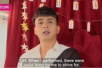 Hồ Quang Hiếu: Vay bạn sống qua ngày, nổi tiếng nhờ cô hủ tiếu 