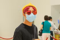 Ảnh ngụy trang không nhận ra Sơn Tùng MTP ở sân bay