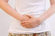 Sốt cao kèm đau bụng, đi khám phát hiện vòi trứng đầy mủ