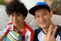 Bất ngờ con trai Huy Khánh cao ráo, điển trai khi mới 14 tuổi