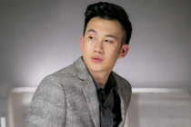 Dương Triệu Vũ hé lộ chuyện tình đồng tính trong MV mới