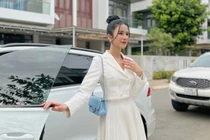 Diệp Lâm Anh được mẹ tặng nhà để nuôi con sau ly hôn