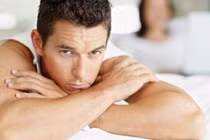 Chồng bắt “yêu” ngày đêm nhưng dứt khoát không sinh con